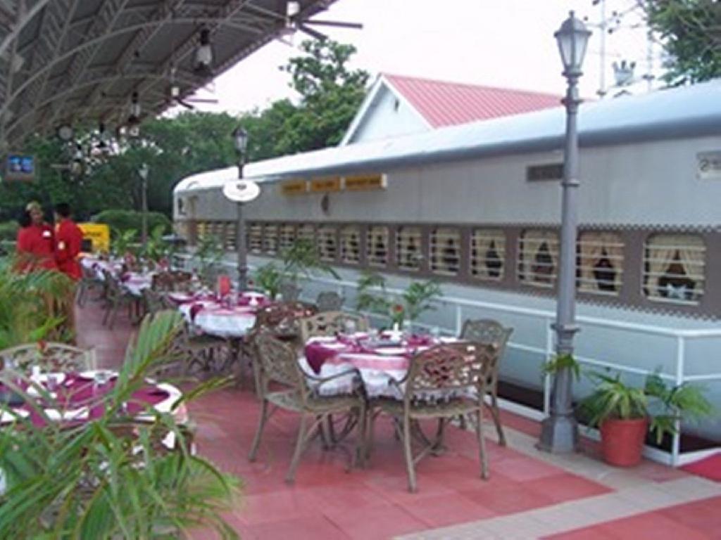 Hotel Lake View Ashok Bhopal Eksteriør bilde